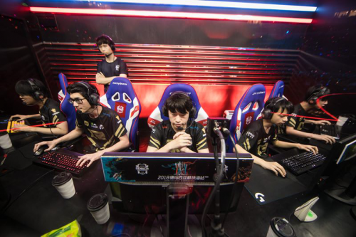 尽管最终遗 尽管最终遗