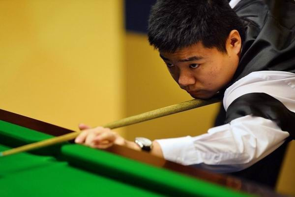 翼装飞行是 翼装飞行是