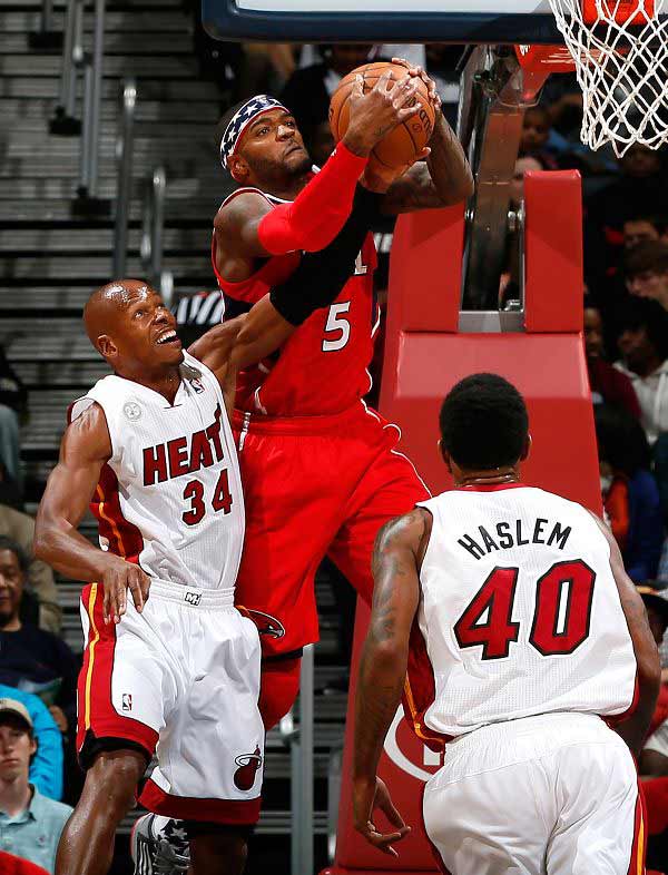 管理层依然 管理层依然